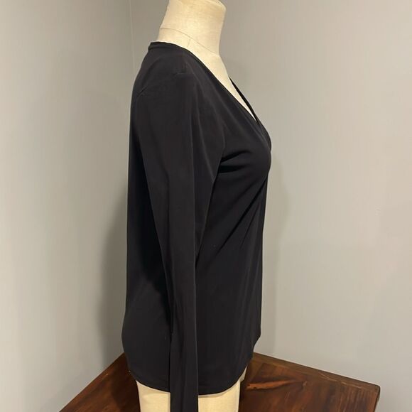 NWOT White House Black Market Long Sleeve V-Neck Top Size XS - Picture 3 of 9